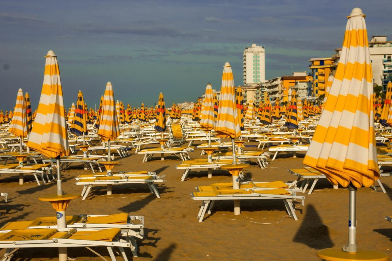 Hotel Smeraldo Lido di Jesolo Exterior photo
